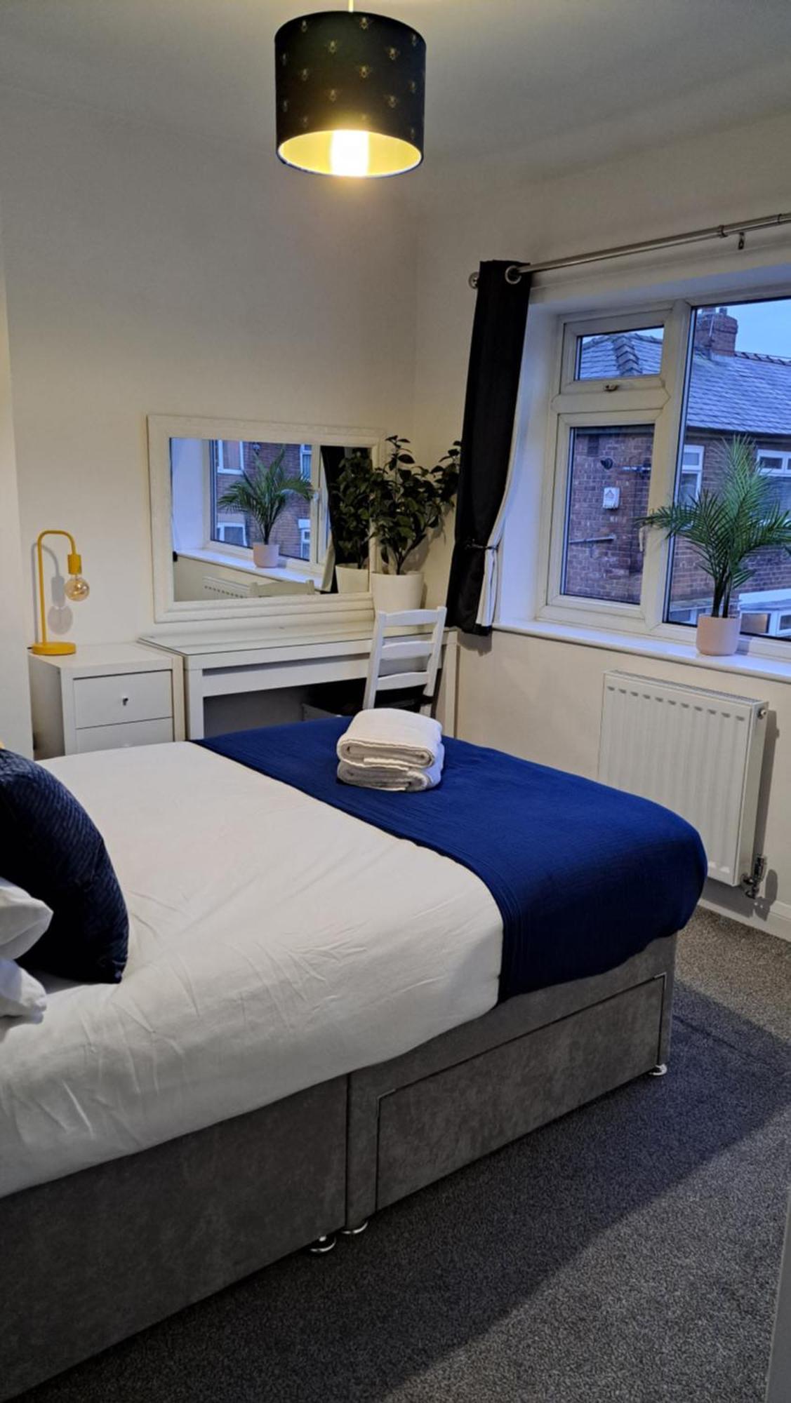 The Heart - Cosy 3 Bedroom House With Double Driveway And Garden In Manchester Buitenkant foto