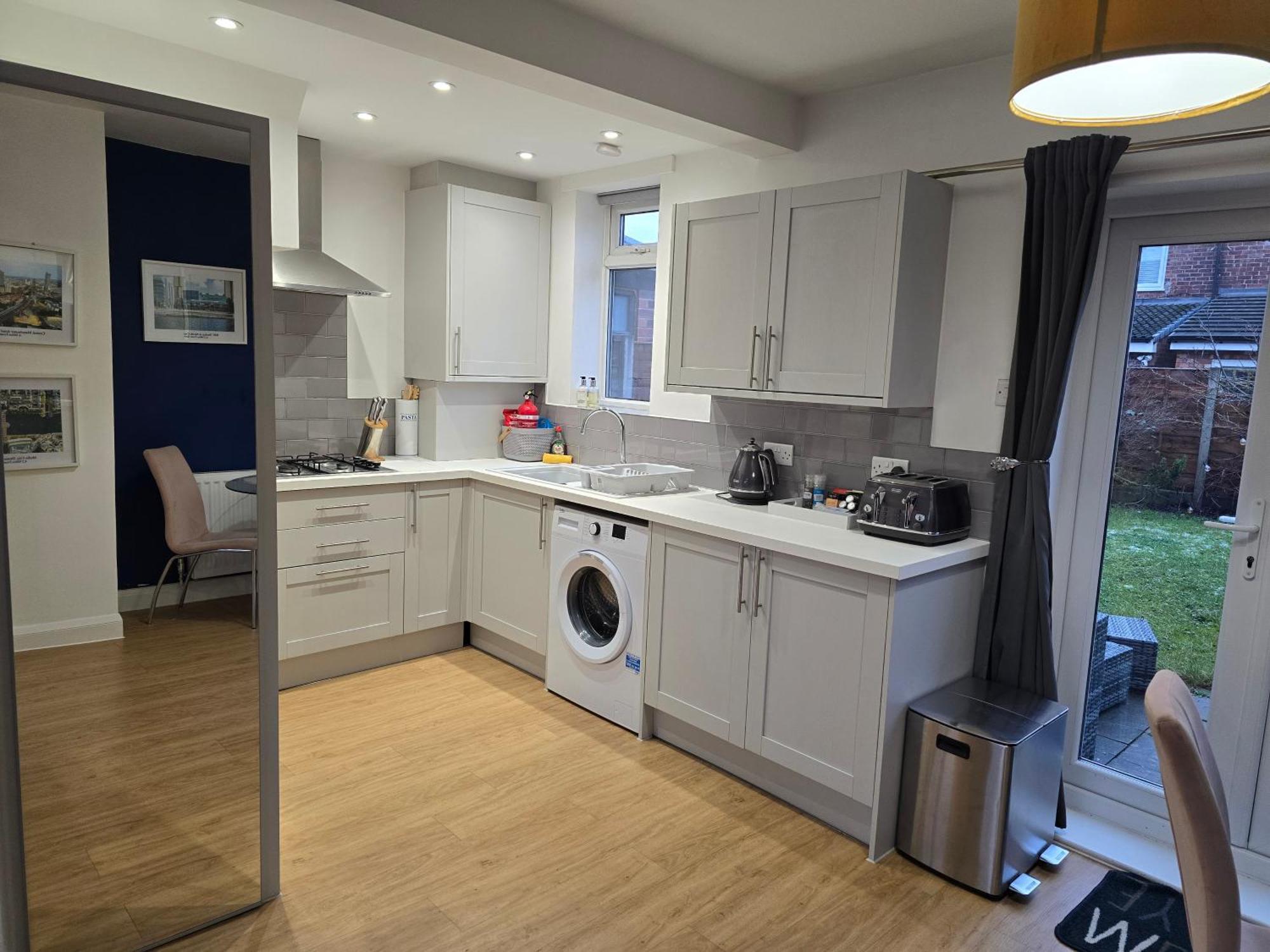 The Heart - Cosy 3 Bedroom House With Double Driveway And Garden In Manchester Buitenkant foto