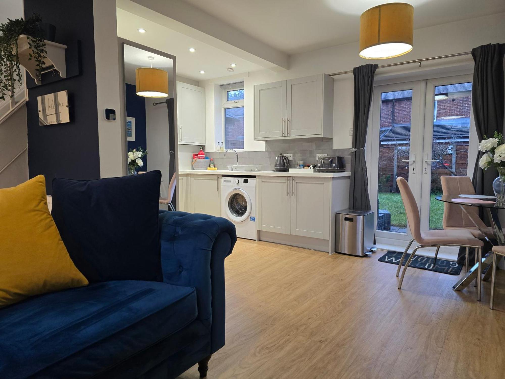 The Heart - Cosy 3 Bedroom House With Double Driveway And Garden In Manchester Buitenkant foto