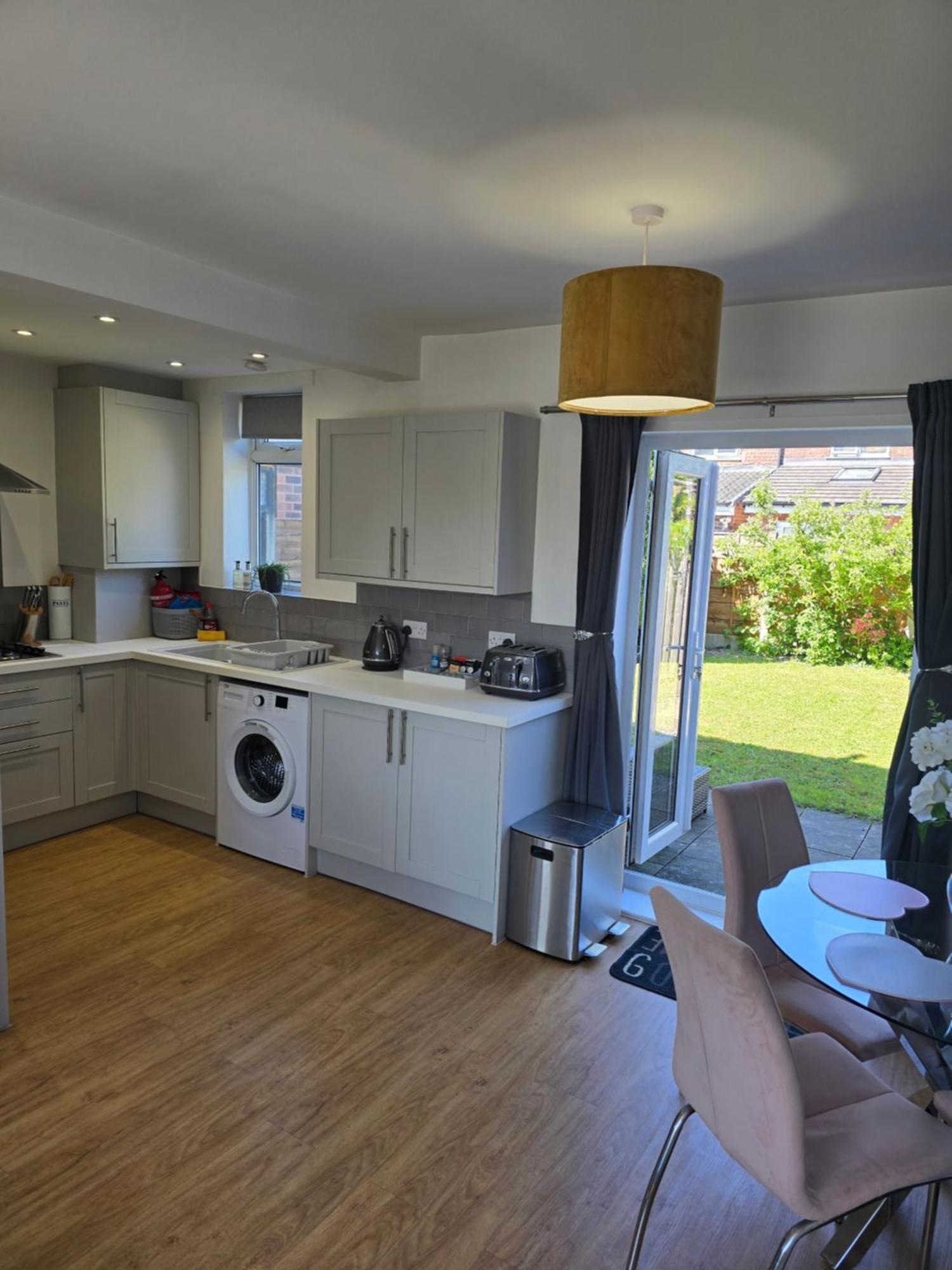 The Heart - Cosy 3 Bedroom House With Double Driveway And Garden In Manchester Buitenkant foto